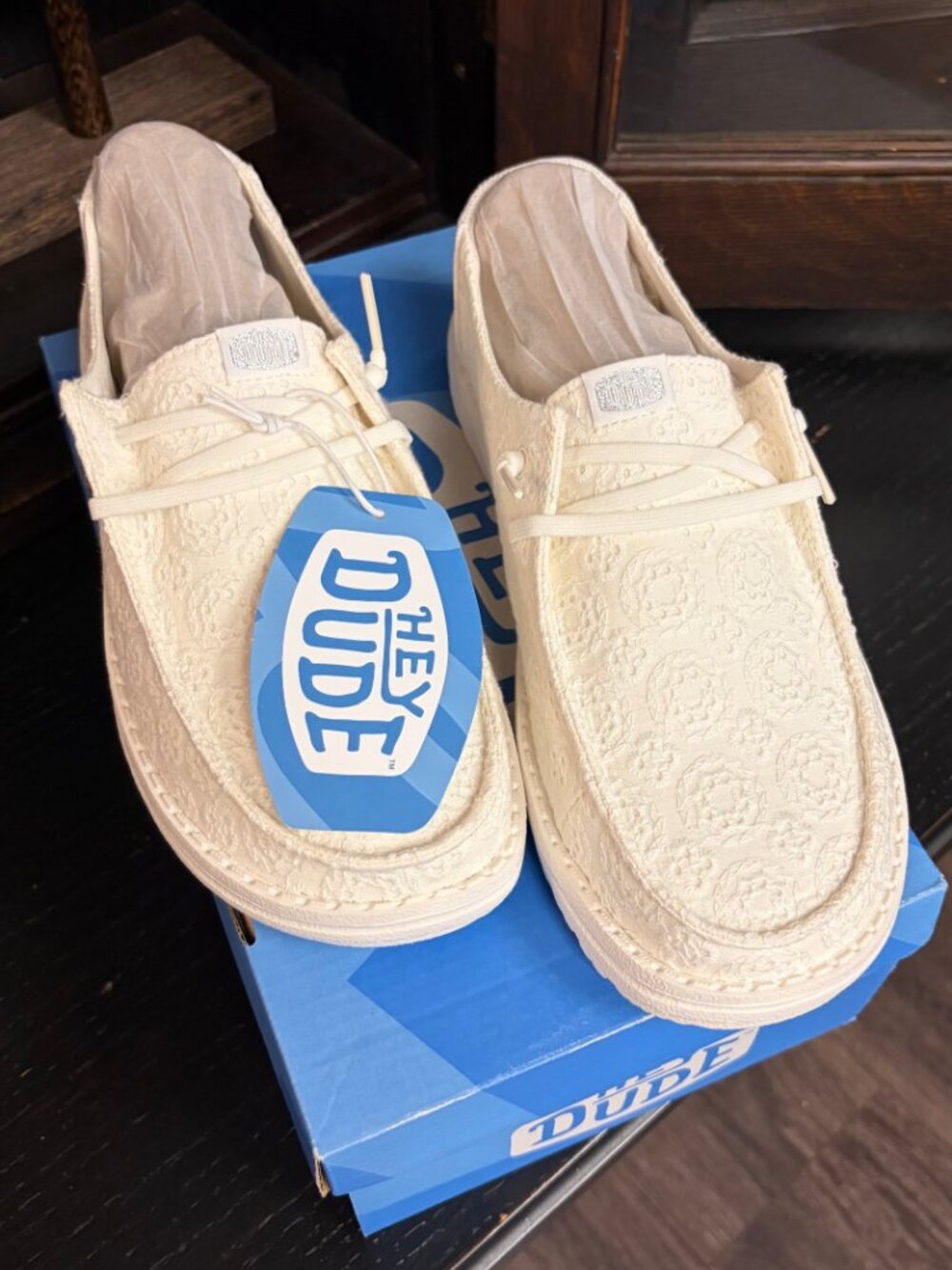 HEYDUDE Wendy Eyelet Lace White Slip-On Shoes Women’s Size 8 NWT